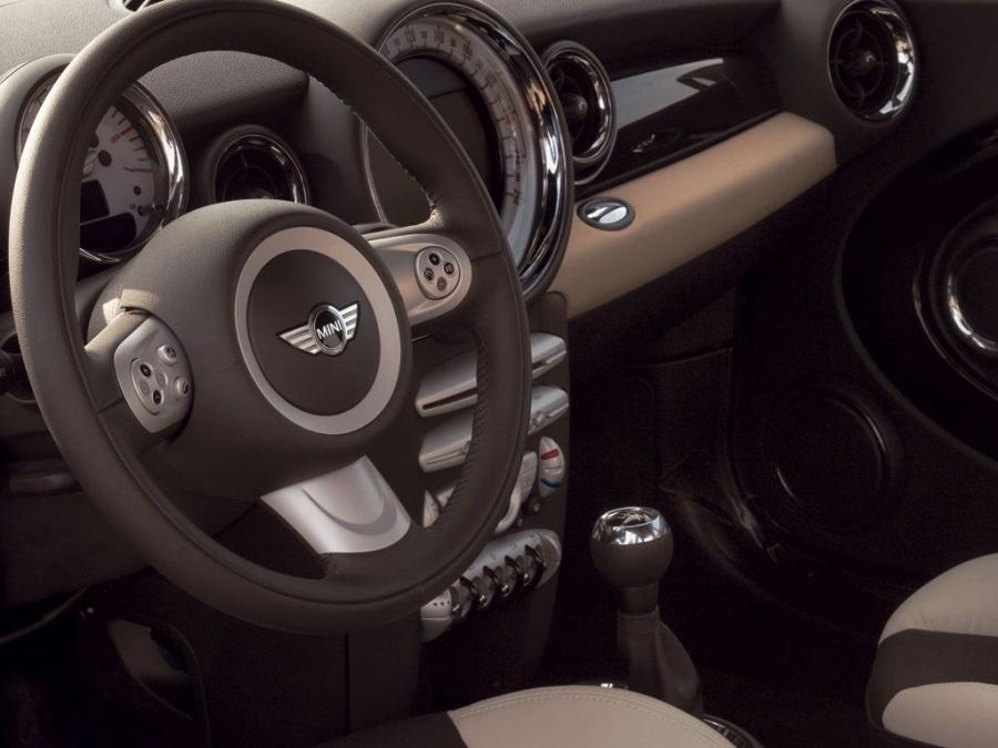  Mini Cooper D 2007 года  (фото 28 из 35)